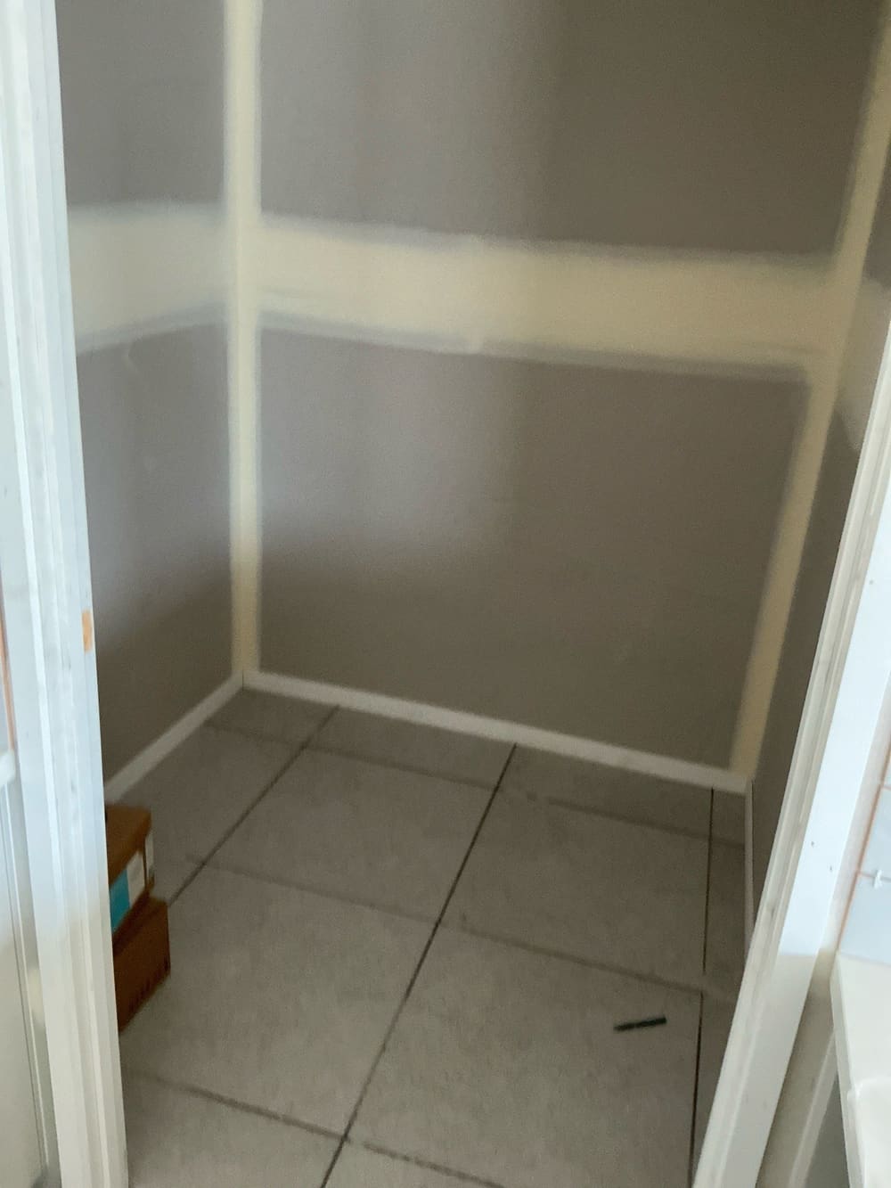 Cabinets / shelves not installed, recorded during a fixing inspection in Morayfield
