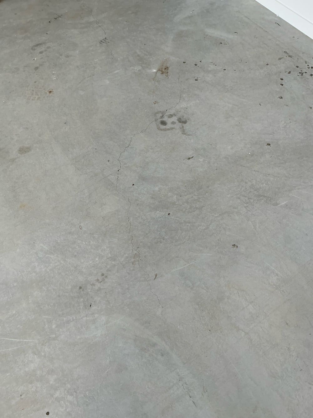 Slab cracking slight <2mm, recorded during a pre-purchase inspection in Morayfield